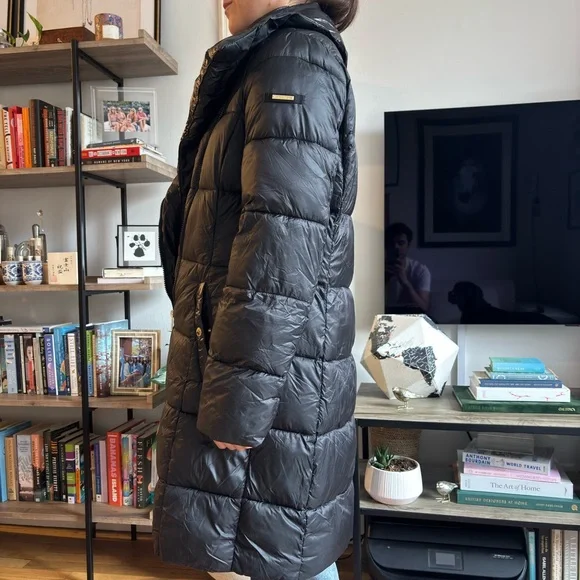 Via Spiga Black Quilted Long Puffer Coat with Oversized Collar - Picture 4 of 4